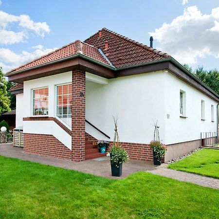 Ferienwohnung Uta Grundshagen エクステリア 写真